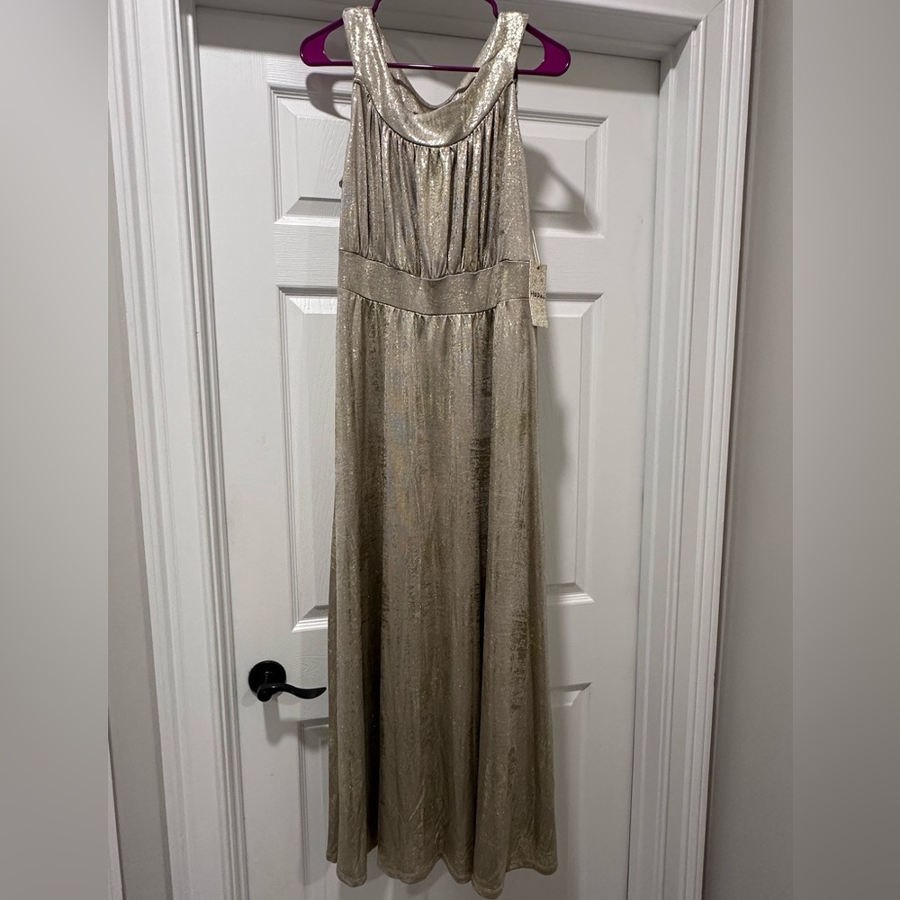 NWT Haani Elegant Gold Evening Gown